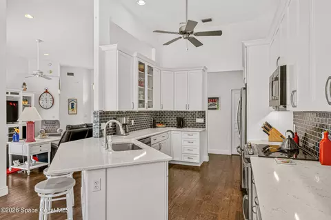 Kitchen - 1024 Lennox Way, Melbourne, FL 32940 photo 5 of 6
