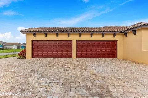 Exterior - 4030 Domain Ct, Melbourne, FL 32934 photo 3 of 3