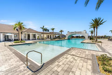 Exterior - 9933 Alister Dr, Melbourne, FL 32940 photo 7 of 12
