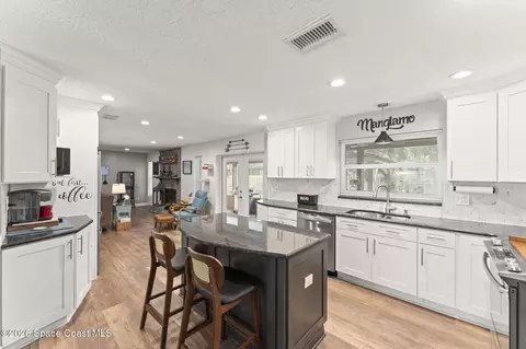 Kitchen - 2415 E Friday Cir, Cocoa, FL 32926 photo 3 of 5