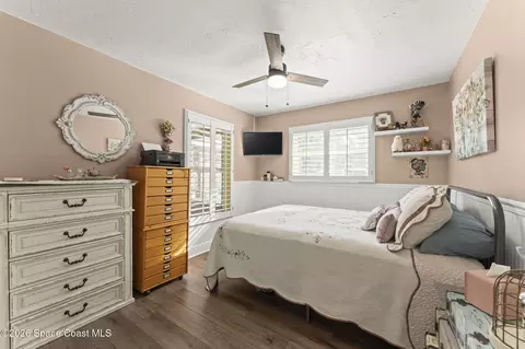 Bedroom - 2415 E Friday Cir, Cocoa, FL 32926 photo 5 of 6