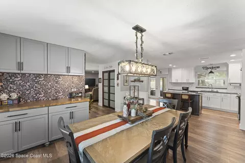 Dining - 2415 E Friday Cir, Cocoa, FL 32926 photo 2 of 2