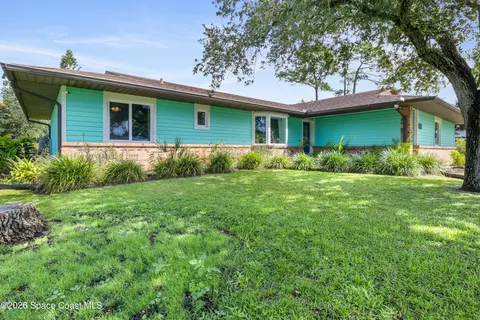 561 Sterling St NE, Palm Bay, FL 32907