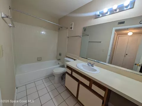 Bath - 7667 N Wickham Rd #616, Melbourne, FL 32940 photo 1 of 1