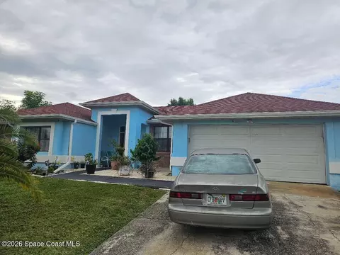 503 Skinner Ter SE, Palm Bay, FL 32909