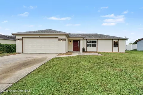 601 Sauders Rd SE, Palm Bay, FL 32909