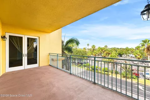 Exterior - 1437 Pineapple Ave #306, Melbourne, FL 32935 photo 2 of 6
