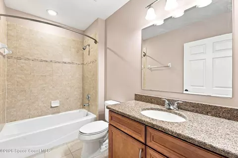 Bath - 1437 Pineapple Ave #306, Melbourne, FL 32935 photo 5 of 5
