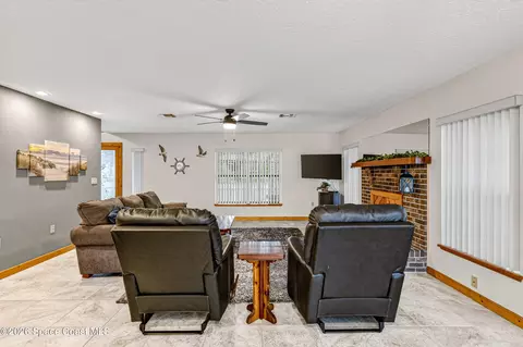 Living - 648 Orange Ct, Rockledge, FL 32955 photo 5 of 7