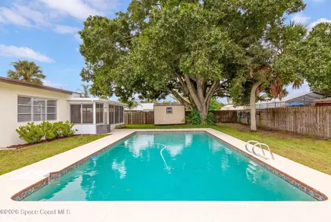 Exterior - 2614 Forest Dr, Melbourne, FL 32901 photo 6 of 7
