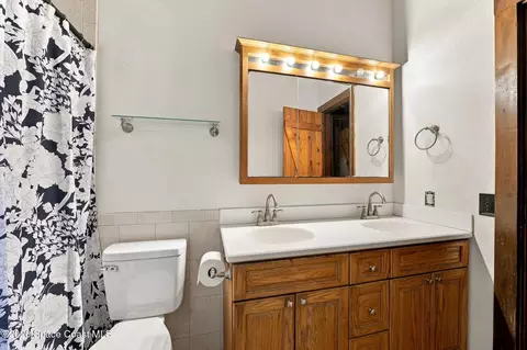 Bath - 4295 Lakeridge Dr, Melbourne, FL 32934 photo 2 of 3