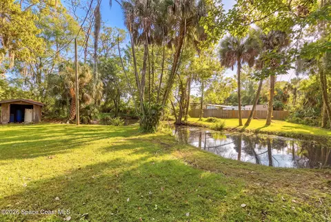 Exterior - 4295 Lakeridge Dr, Melbourne, FL 32934 photo 5 of 11