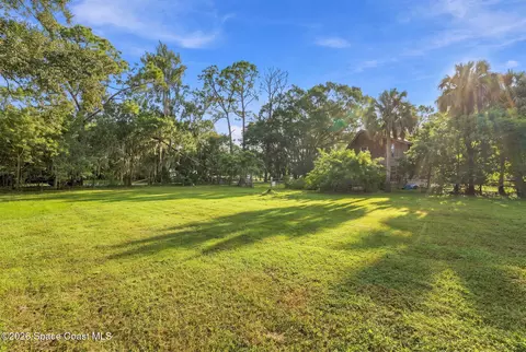 Exterior - 4295 Lakeridge Dr, Melbourne, FL 32934 photo 4 of 11