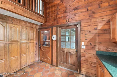 Entry Way - 4295 Lakeridge Dr, Melbourne, FL 32934 photo 1 of 4