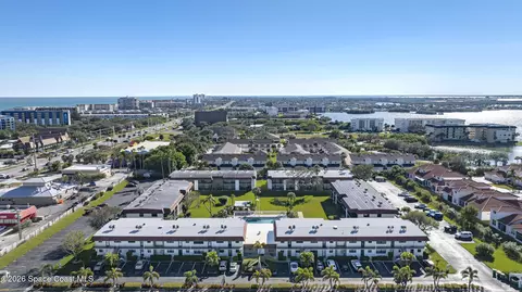 200 Saint Lucie Ln #301, Cocoa Beach, FL 32931