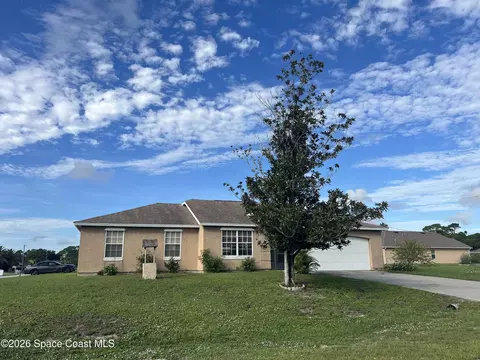 1580 SE Dorsett Ln SE, Palm Bay, FL 32909