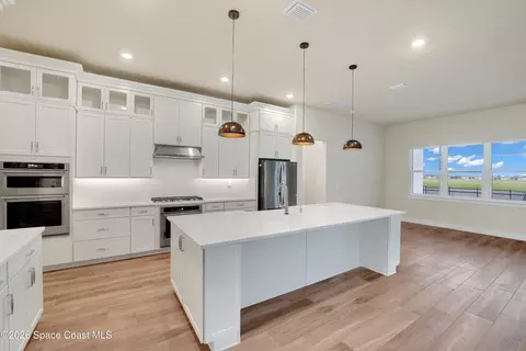 Kitchen - 9190 Wander Trl, Melbourne, FL 32940 photo 6 of 6