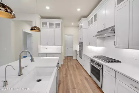 Kitchen - 9190 Wander Trl, Melbourne, FL 32940 photo 4 of 6