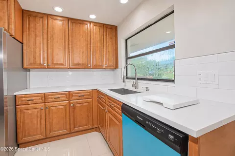 Kitchen - 382 Chester Dr, Cocoa, FL 32926 photo 4 of 4