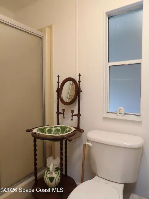 Bath - 1925 Live Oak St NE, Palm Bay, FL 32905 photo 4 of 4