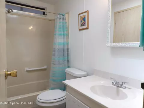 Bath - 1925 Live Oak St NE, Palm Bay, FL 32905 photo 1 of 4