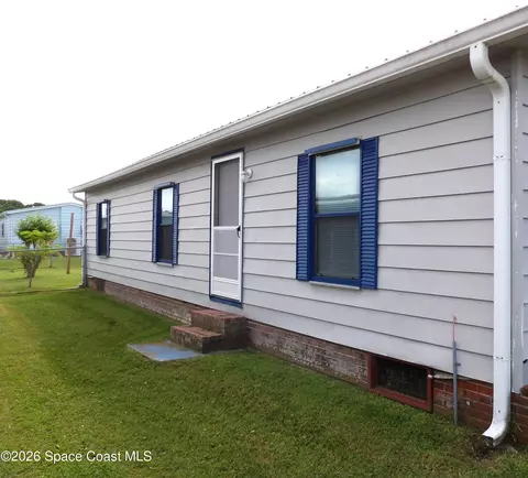 Exterior - 1925 Live Oak St NE, Palm Bay, FL 32905 photo 1 of 6