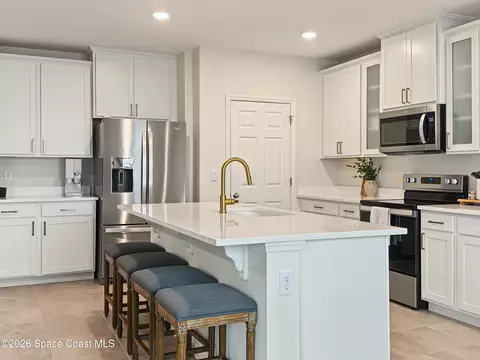 Kitchen - 4891 Morganite Pl, Grant, FL 32949 photo 1 of 2