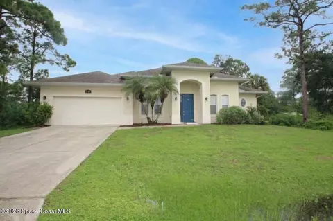 1131 Larkspur St SE, Palm Bay, FL 32909