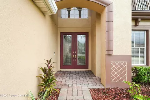 Entry Way - 1329 Tipperary Dr, Melbourne, FL 32940 photo 7 of 7