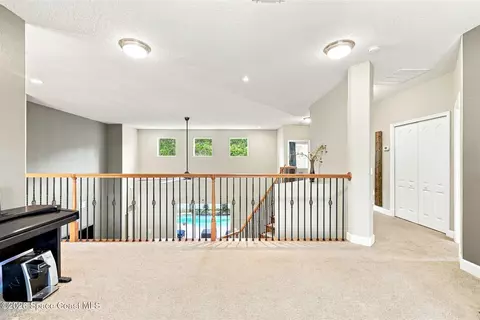 Entry Way - 1329 Tipperary Dr, Melbourne, FL 32940 photo 2 of 7