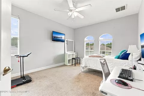 Bedroom - 1329 Tipperary Dr, Melbourne, FL 32940 photo 2 of 6
