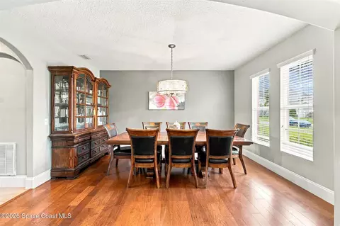 Dining - 1329 Tipperary Dr, Melbourne, FL 32940 photo 1 of 3