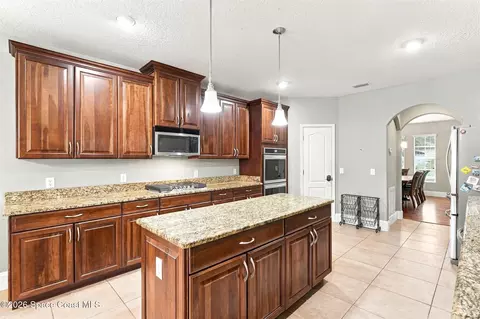 Kitchen - 1329 Tipperary Dr, Melbourne, FL 32940 photo 1 of 7