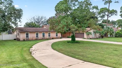 525 Hidden Creek Dr, Merritt Island, FL 32952
