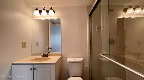 Bath - 588 N Wickham Rd #51, Melbourne, FL 32935 photo 3 of 3