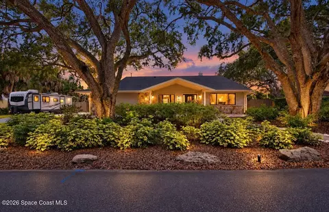 460 Oakwood Ct, Merritt Island, FL 32953