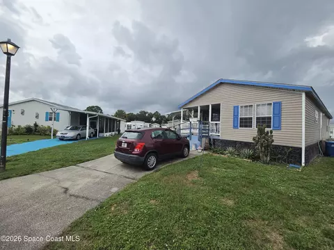 274 Charm Ct NE, Palm Bay, FL 32907