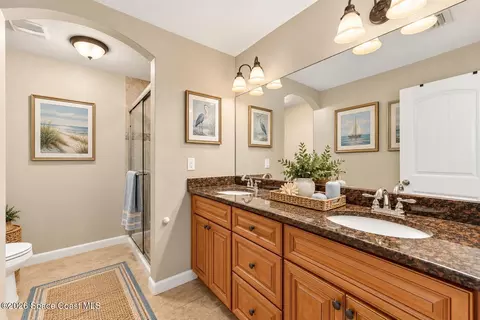 Bath - 143 Palm Cir, Melbourne, FL 32940 photo 1 of 2