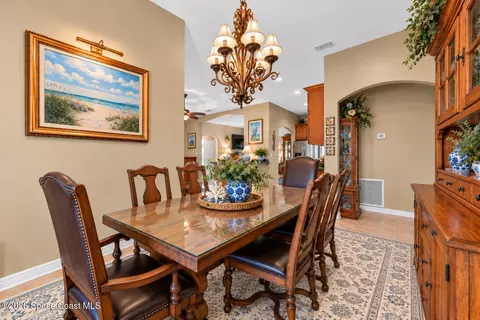 Dining - 143 Palm Cir, Melbourne, FL 32940 photo 2 of 2