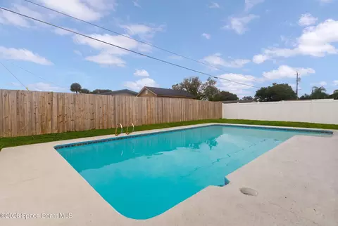 Exterior - 632 Teak Dr, Melbourne, FL 32935 photo 5 of 8