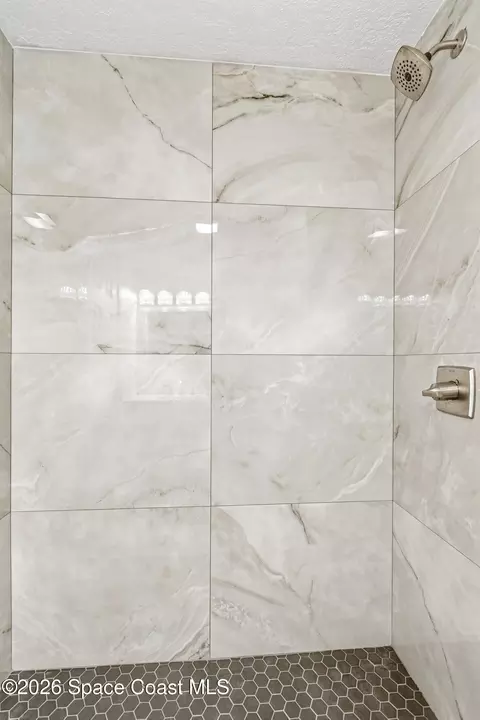 Bath - 632 Teak Dr, Melbourne, FL 32935 photo 3 of 4