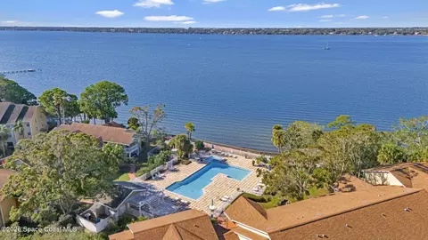 225 S Tropical Trl #610, Merritt Island, FL 32952