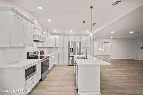 Kitchen - 3825 Arlington Ave, Mims, FL 32754 photo 5 of 5