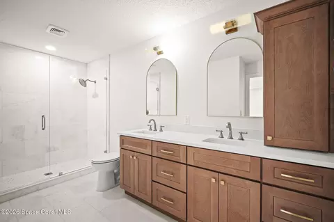Bath - 3825 Arlington Ave, Mims, FL 32754 photo 1 of 3