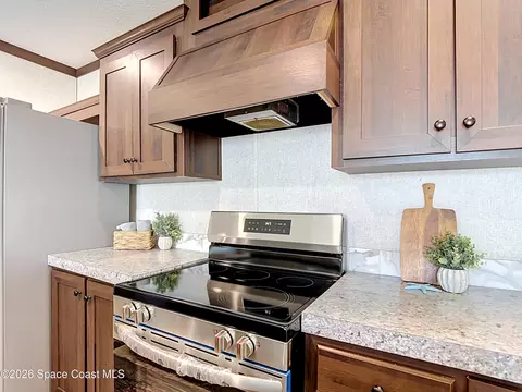 Kitchen - 330 Ronald St, Cocoa, FL 32927 photo 2 of 4