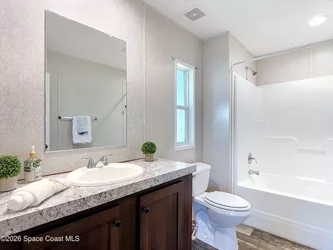 Bath - 330 Ronald St, Cocoa, FL 32927 photo 2 of 2
