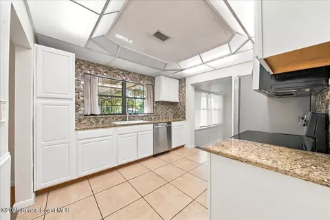 Kitchen - 4110 Pecan St, Mims, FL 32754 photo 1 of 4
