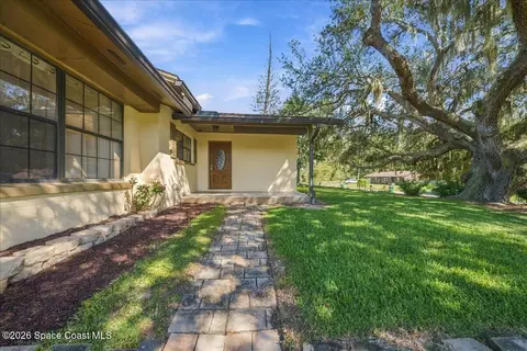 Exterior - 4110 Pecan St, Mims, FL 32754 photo 4 of 10