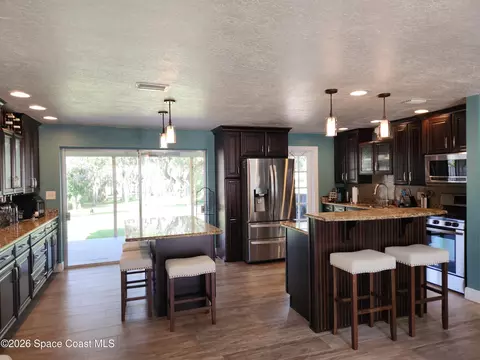 Kitchen - 2250 Floridiane Dr, Melbourne, FL 32935 photo 1 of 10