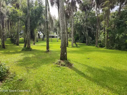 Exterior - 2250 Floridiane Dr, Melbourne, FL 32935 photo 25 of 34
